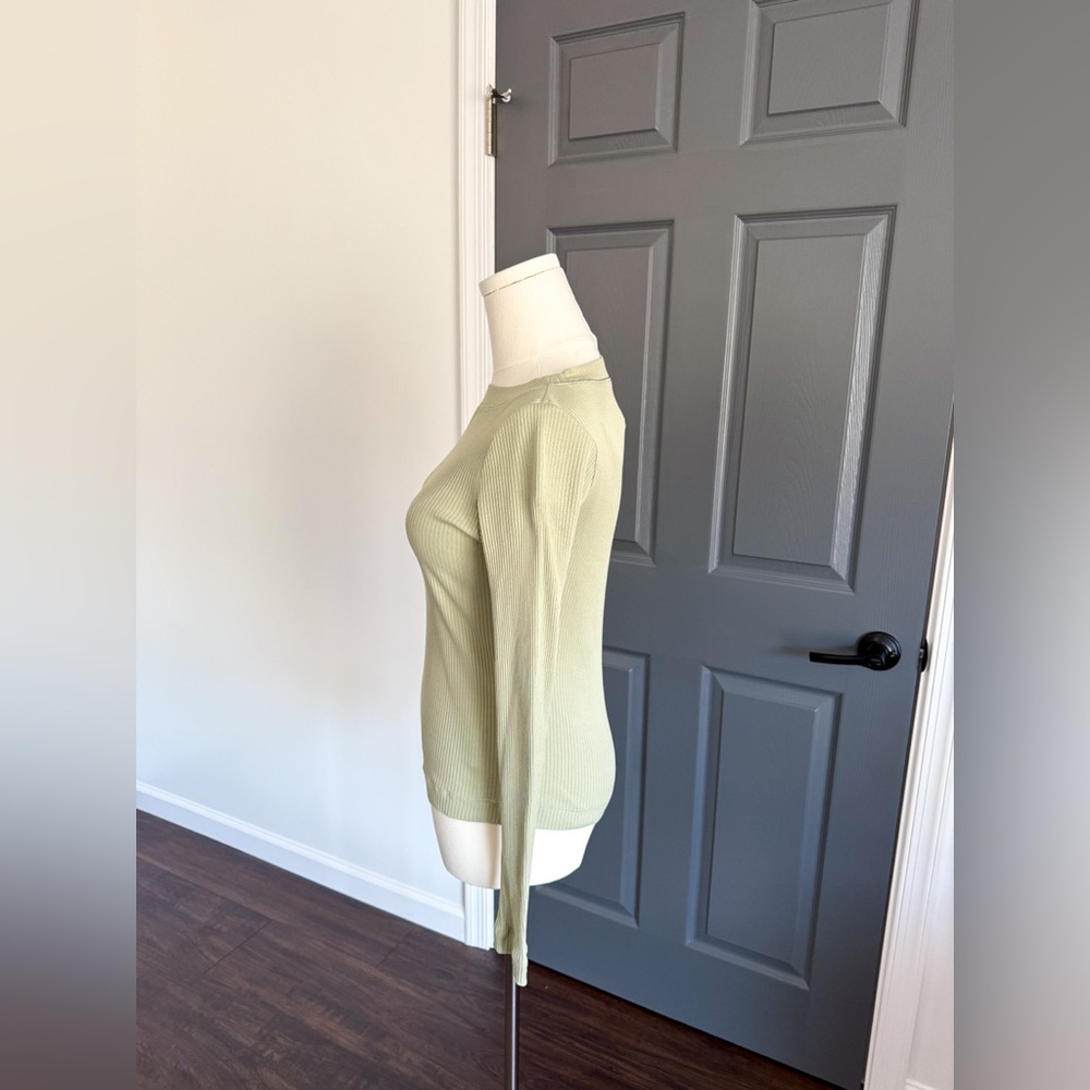 Brunello Cucinelli Ribbed Long Sleeve Tee - Picture 4 of 11
